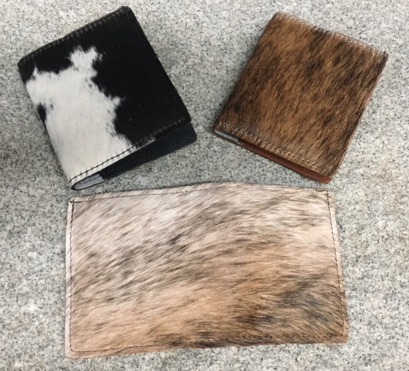 Hair on wallets front